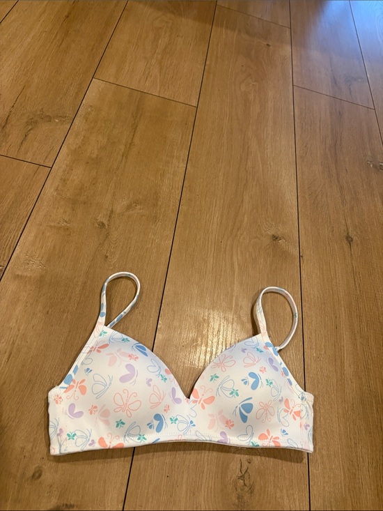 Hanes Other - Hanes Bra Size 32A